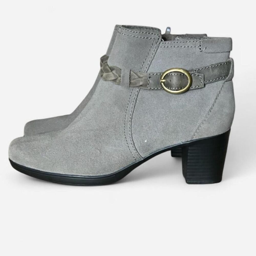 Clarks Women's Grey and Brown Boots